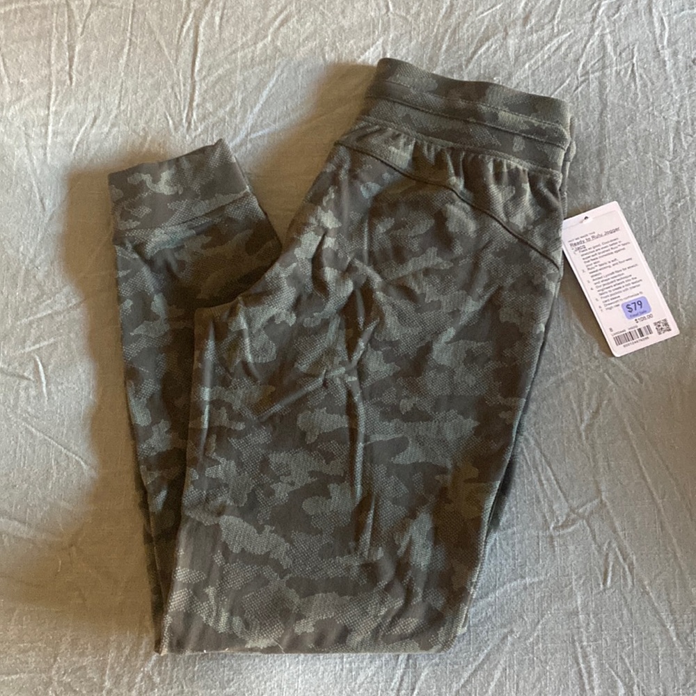 Lululemon joggers